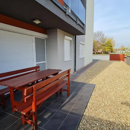 Aqua Apartman 2 * Tiszaújváros