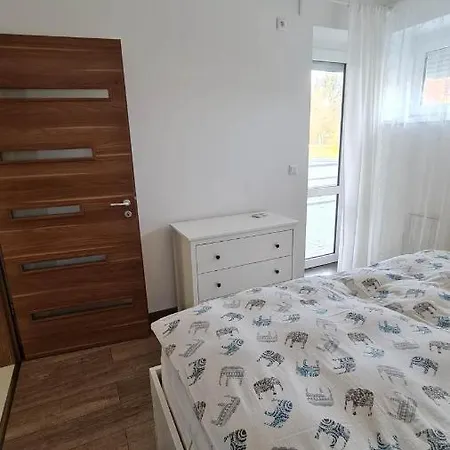 Aqua Apartman 2 Tiszaújváros