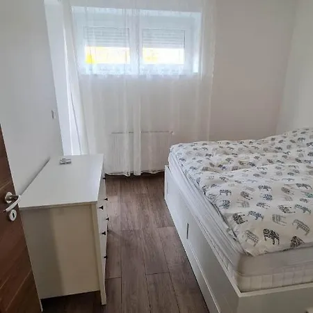 Apartament Aqua Apartman 2