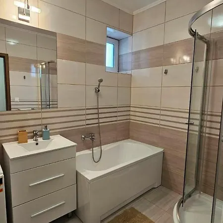 Apartament Aqua Apartman 2